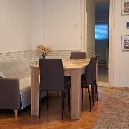 Downtown Apartment Piata Romana بوخارست المظهر الخارجي الصورة